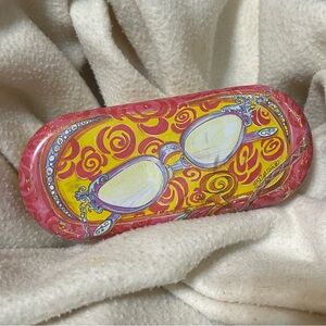 Brighton Bold Sunglasses Hard Case